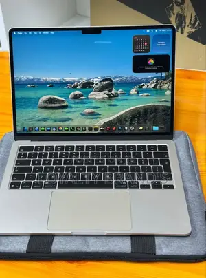 New Laptop Apple MacBook Air 2025 M4 24GB Apple M4 SSD 512GB