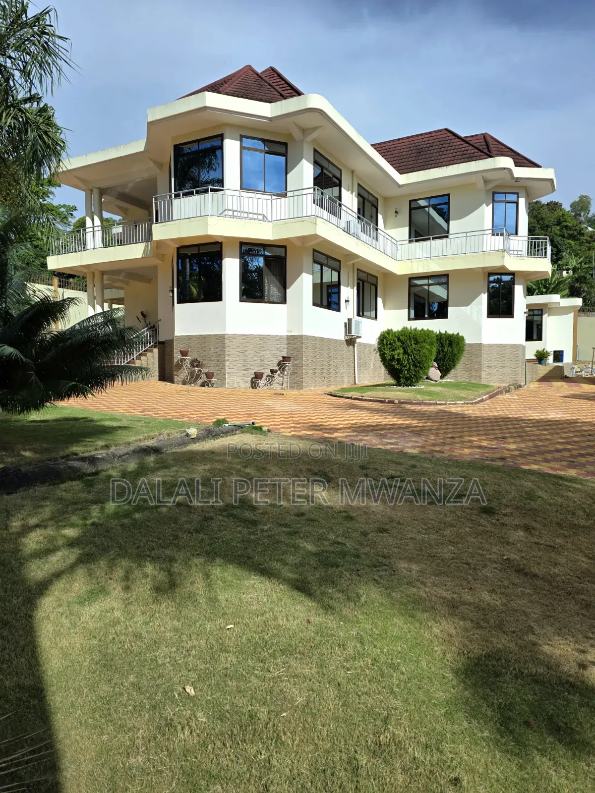 5bdrm Apartment in Rock City, Ilemela Ward for sale