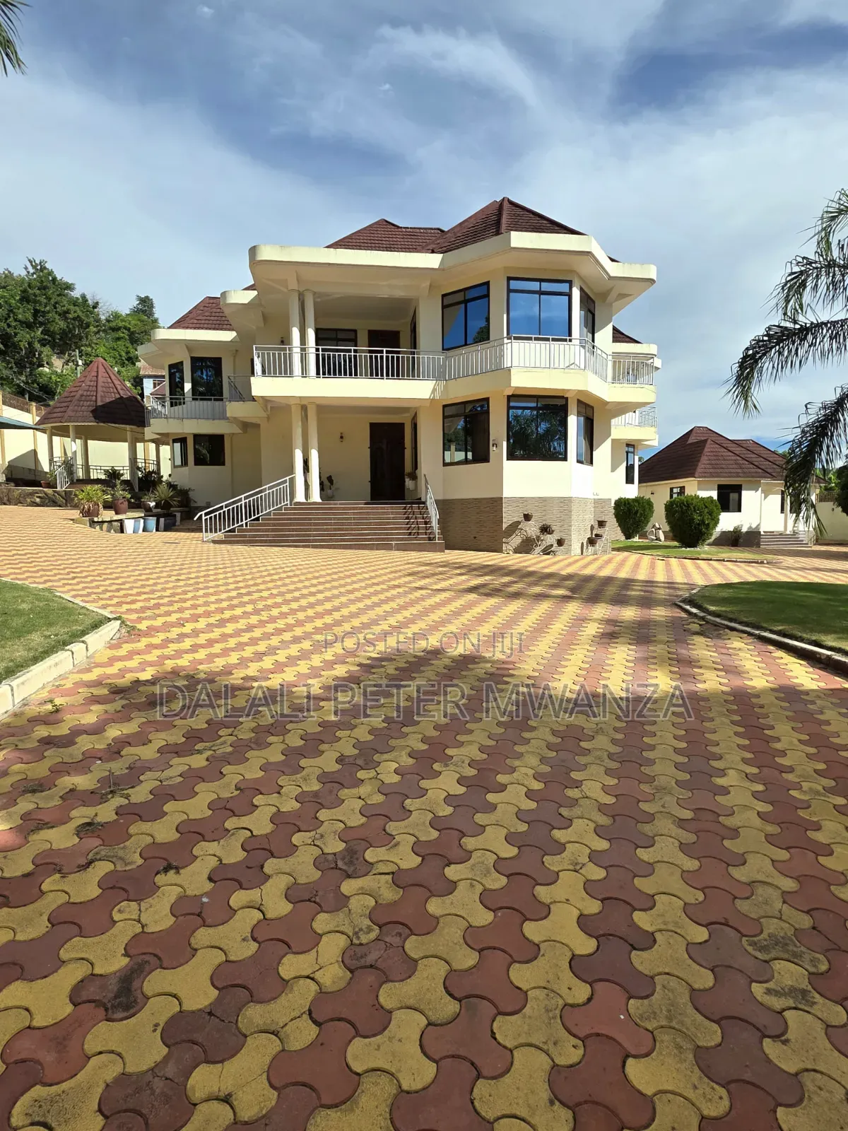 5bdrm Apartment in Rock City, Ilemela Ward for sale