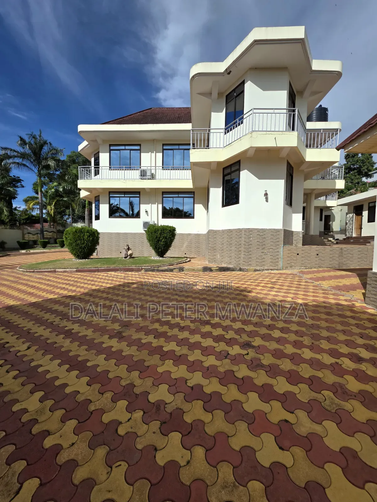 5bdrm Apartment in Rock City, Ilemela Ward for sale