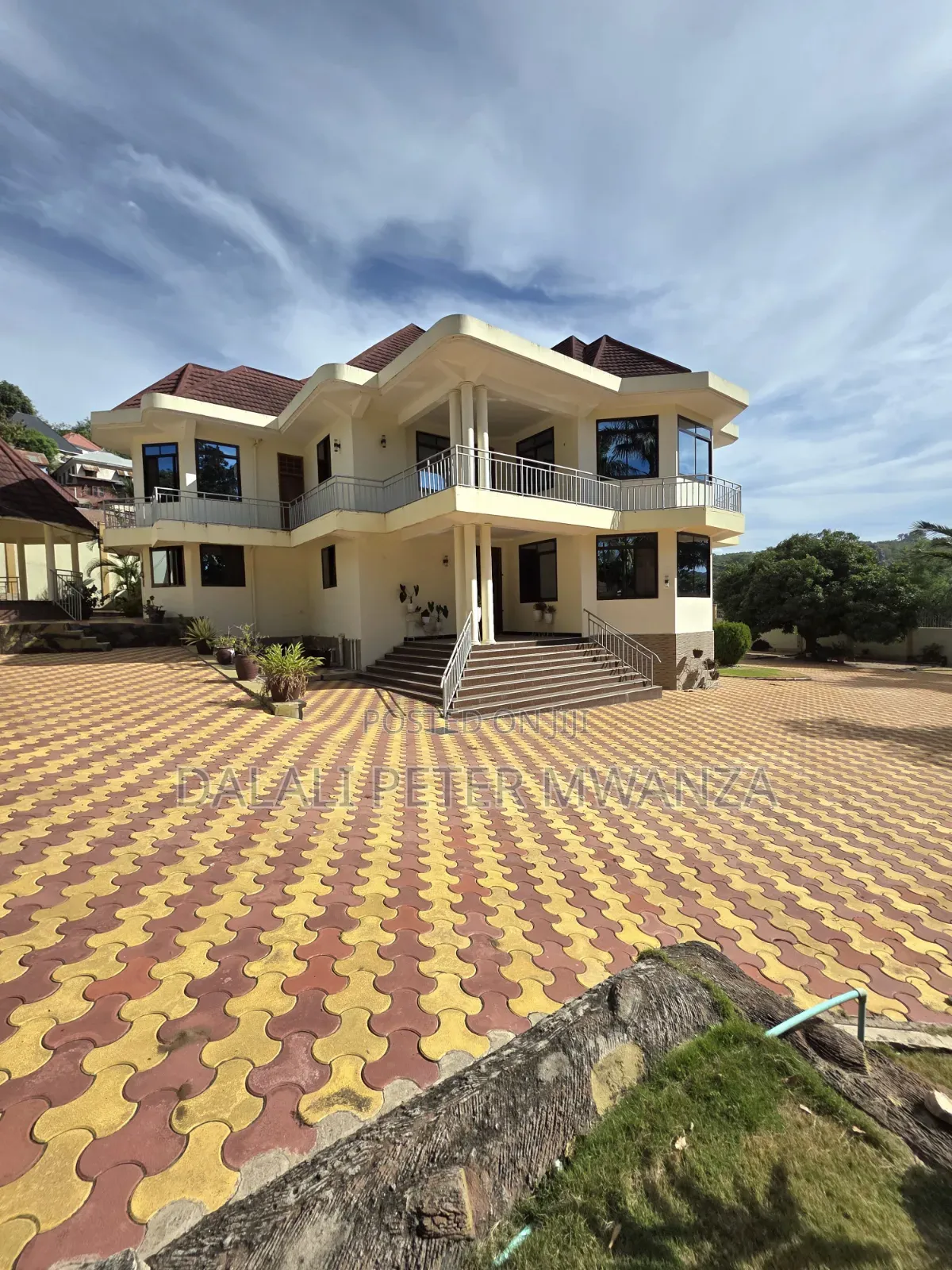 5bdrm Apartment in Rock City, Ilemela Ward for sale