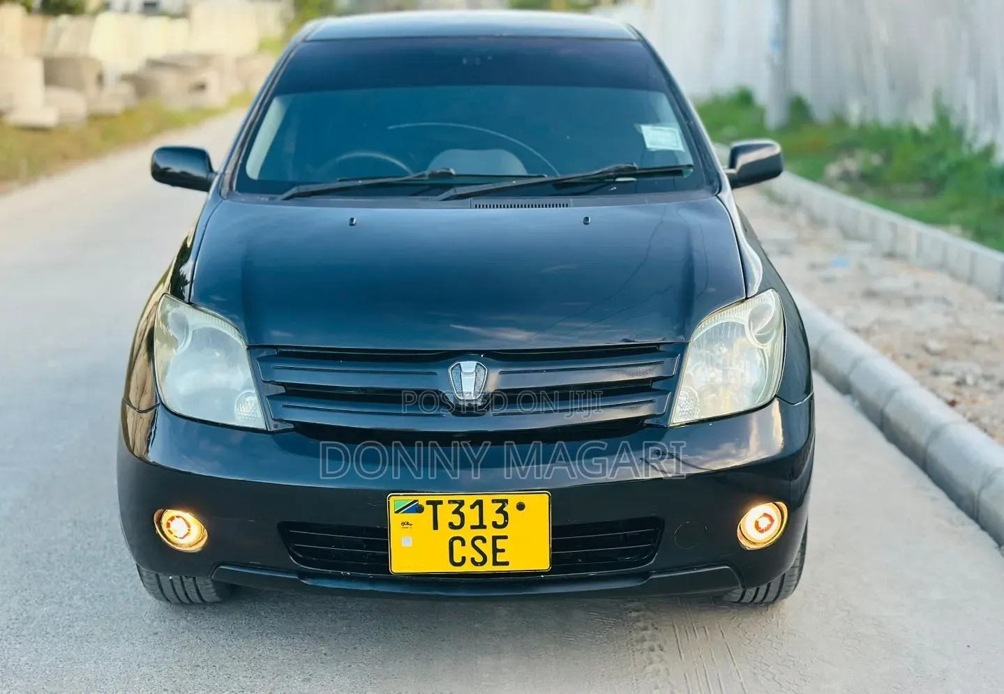Toyota IST 2003 Black