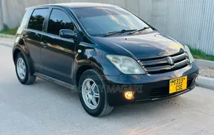Toyota IST 2003 Black