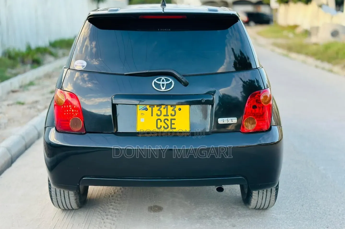 Toyota IST 2003 Black