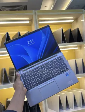 Laptop HP ZBook Firefly G8 16GB Intel Core i7 SSD 512GB