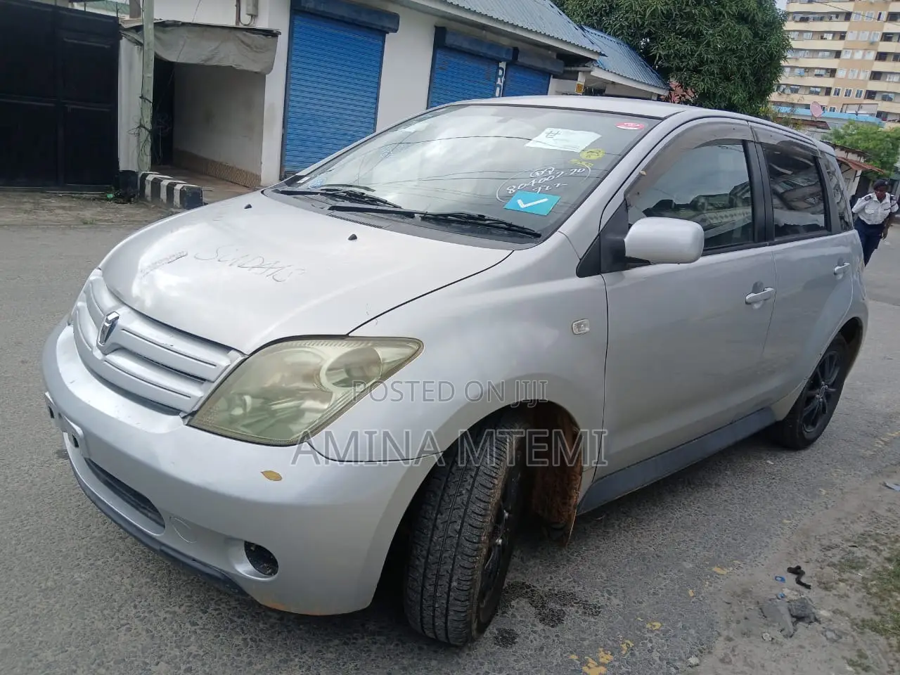Toyota IST 2004 Silver