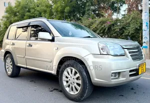 Nissan X-Trail 2005 Gold