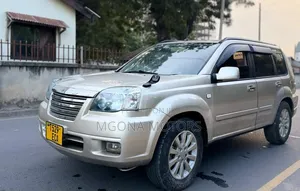 Nissan X-Trail 2005 Gold