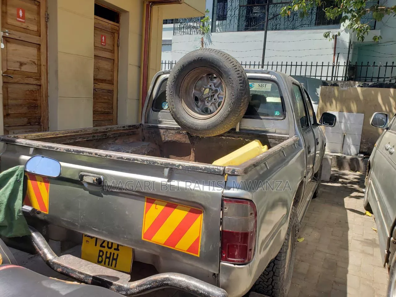 Toyota Hilux 1998 Gray