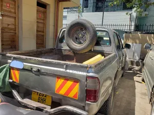 Toyota Hilux 1998 Gray