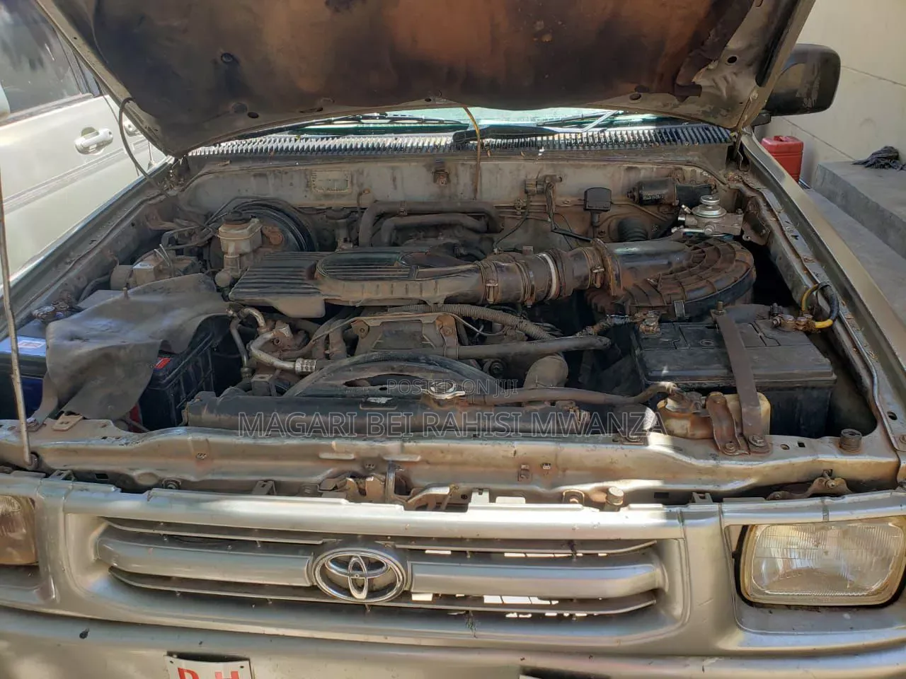 Toyota Hilux 1998 Gray