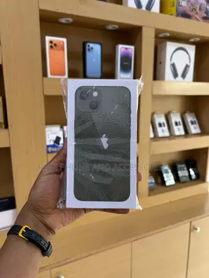 New Apple iPhone 13 128 GB Green