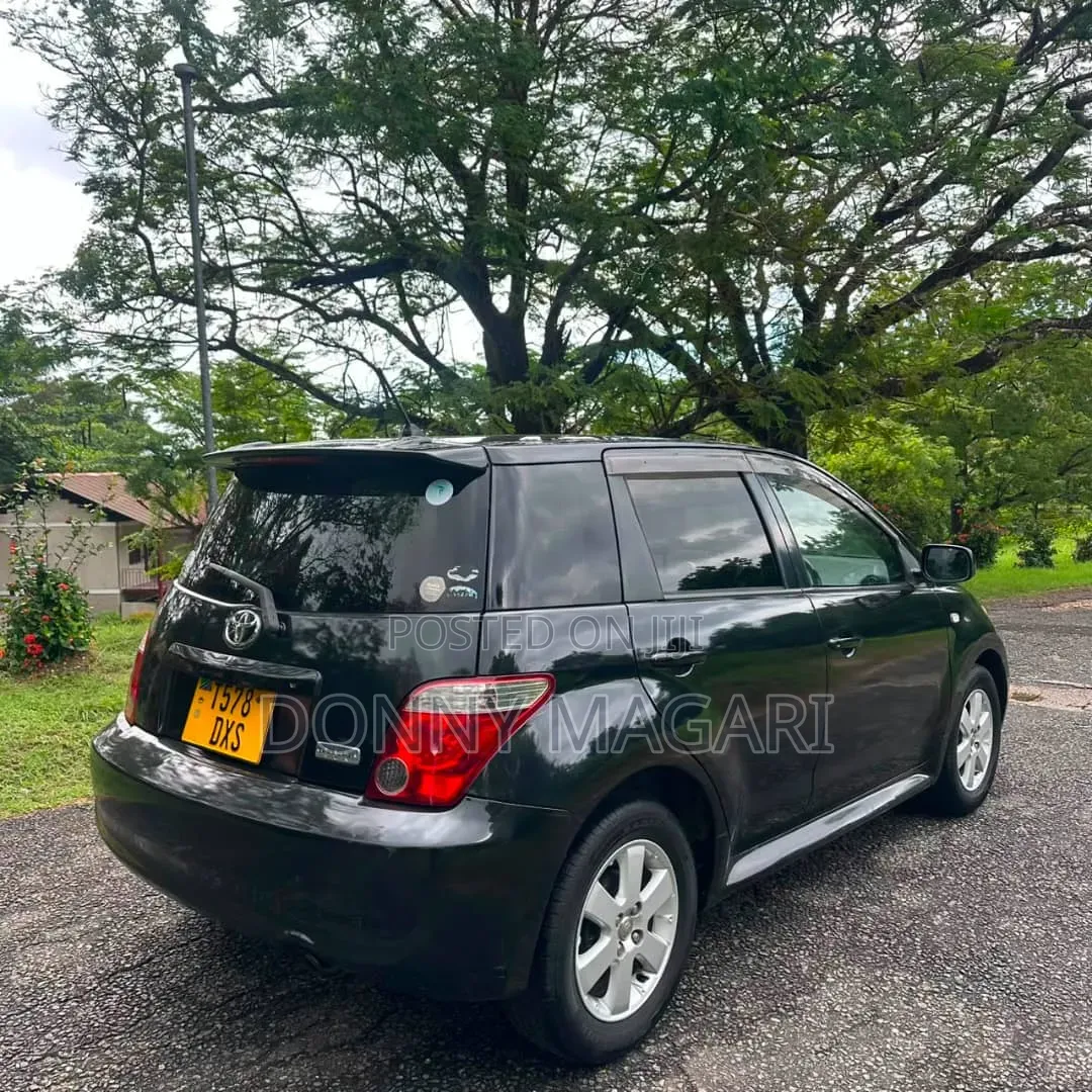 Toyota IST 2007 Black