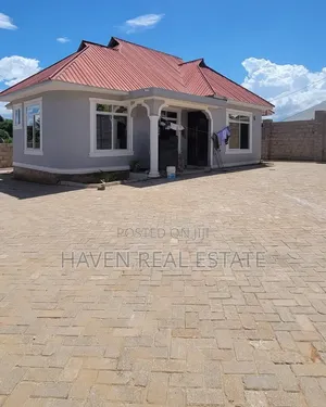 3bdrm House in Goba for sale