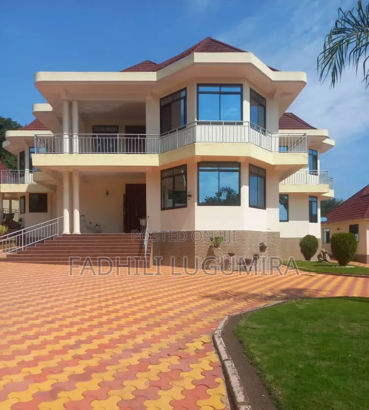 Furnished 7bdrm Bungalow in Bwiru, Ilemela for sale