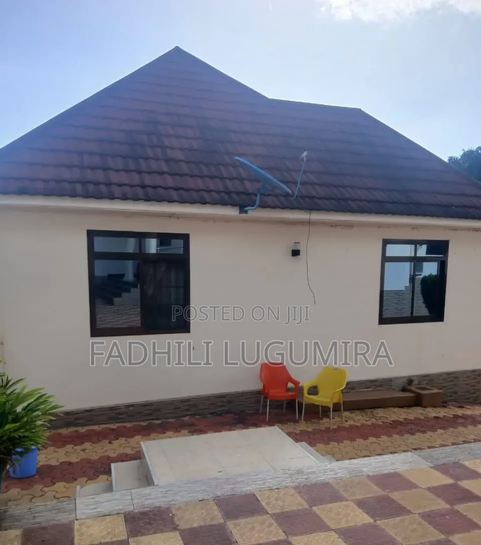 Furnished 7bdrm Bungalow in Bwiru, Ilemela for sale