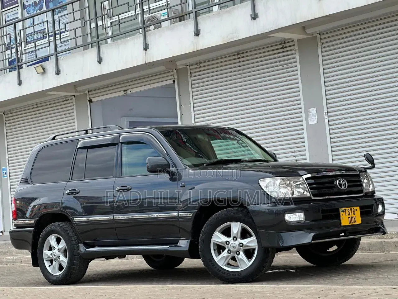 Toyota Land Cruiser 2005 Black