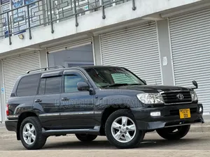 Toyota Land Cruiser 2005 Black