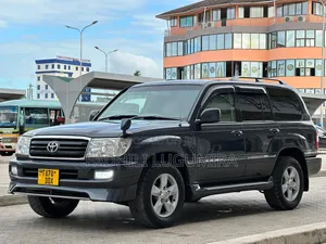 Toyota Land Cruiser 2005 Black