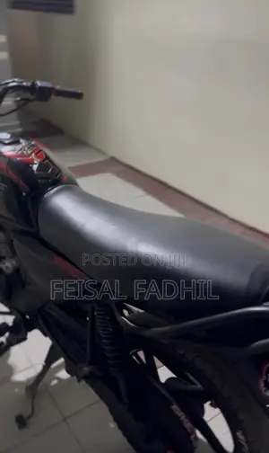 Bajaj Boxer X125 2023 Black