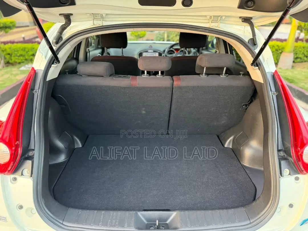 Nissan Juke 2012 White