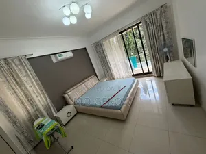 Furnished 3bdrm Apartment in Oyster Bay for rent