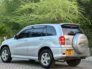 Toyota RAV4 Automatic 2003 Silver