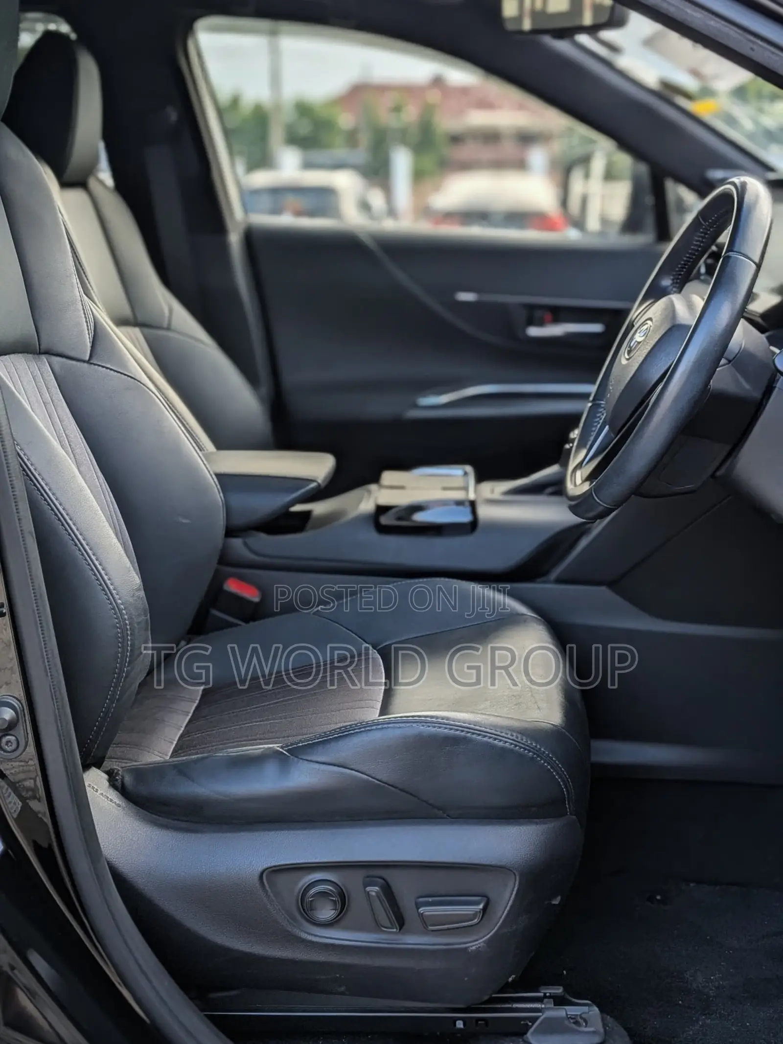 Toyota Harrier 2.0 2020 Black