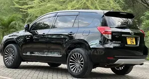 Toyota Vanguard 2012 Black