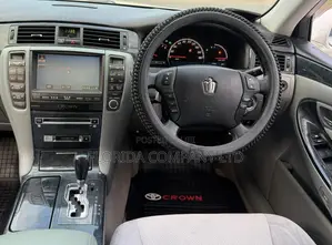 Toyota Crown Royale 2005 White