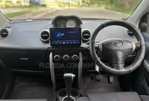 Toyota IST 2004 White