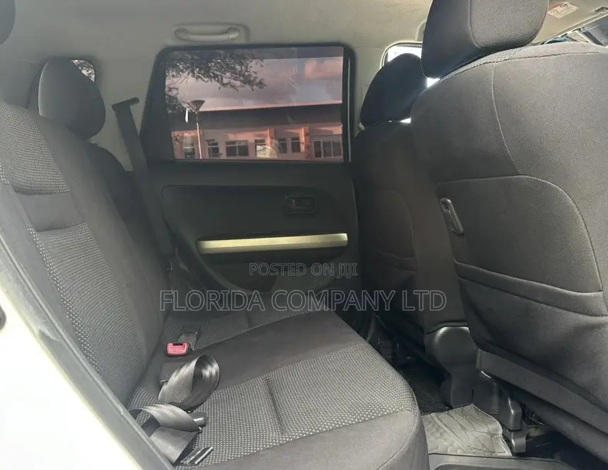 Toyota IST 2004 White