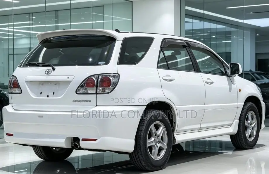 Toyota Harrier 2000 White