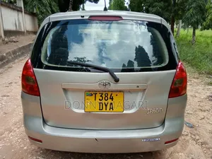 Toyota Corolla Spacio 2006 Gold
