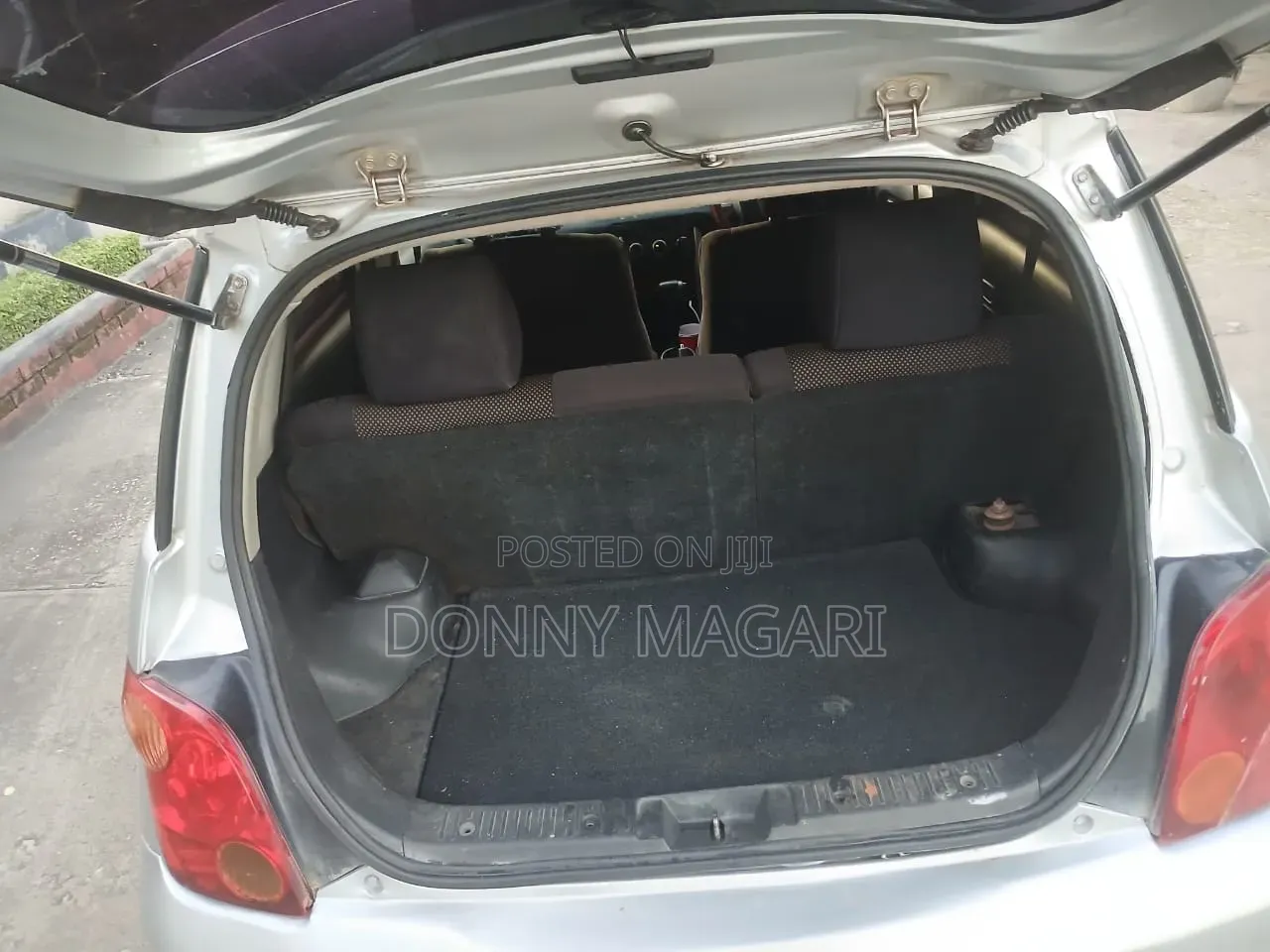 Toyota IST 2005 Silver