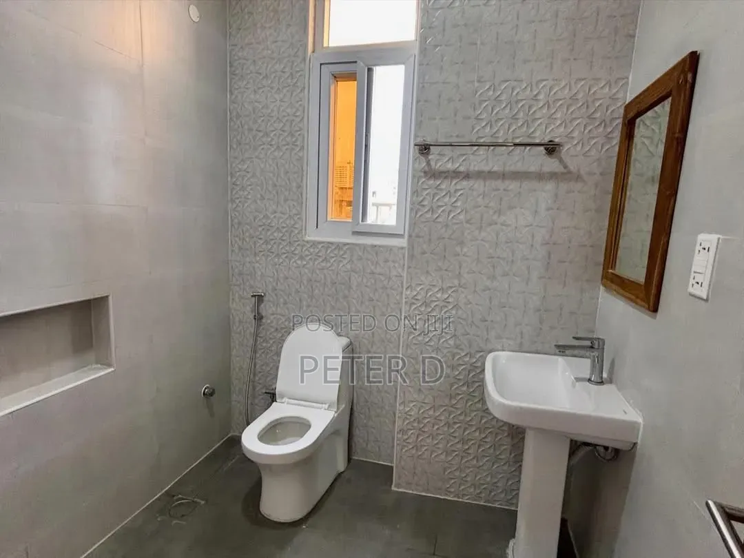 3bdrm Apartment in Upanga West for rent