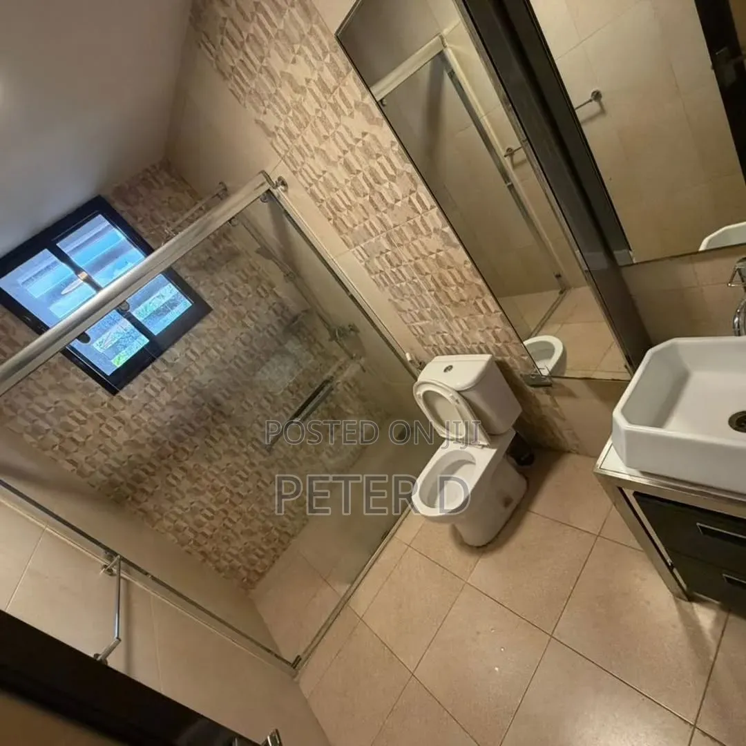 Furnished 3bdrm Apartment in Oyster Bay for rent