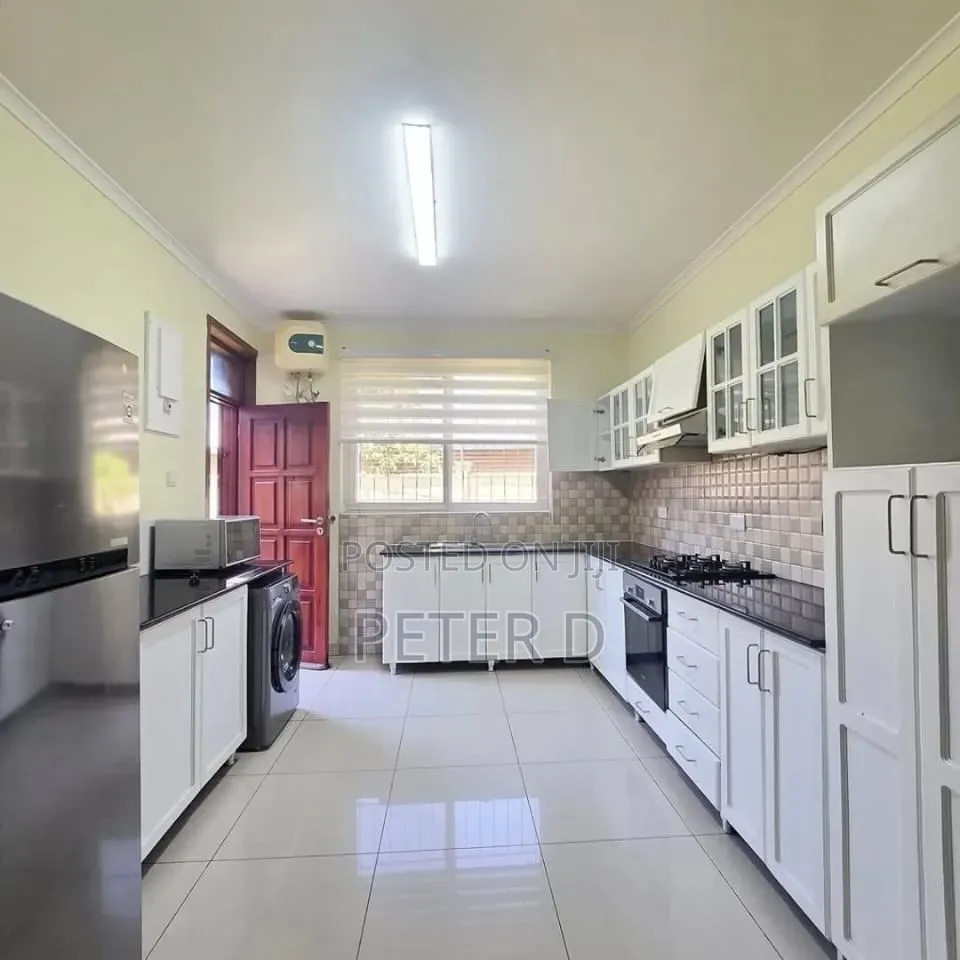 Furnished 4bdrm Villa in Oyster Bay for rent