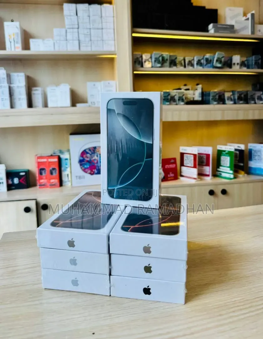 New Apple iPhone 16 Pro Max 256 GB White
