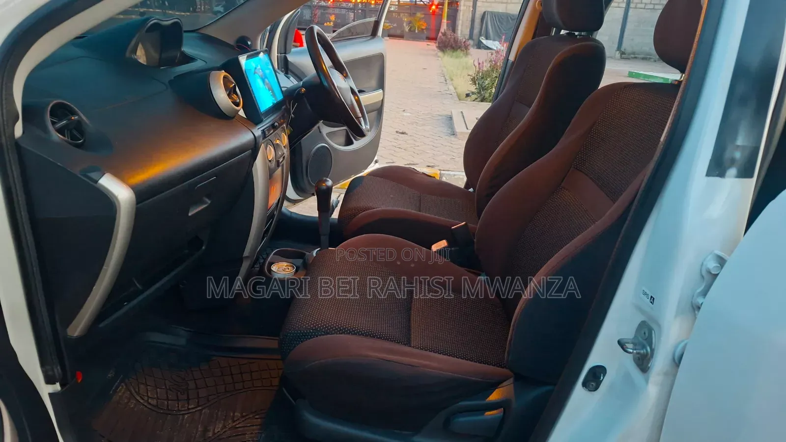 Toyota IST 2004 White