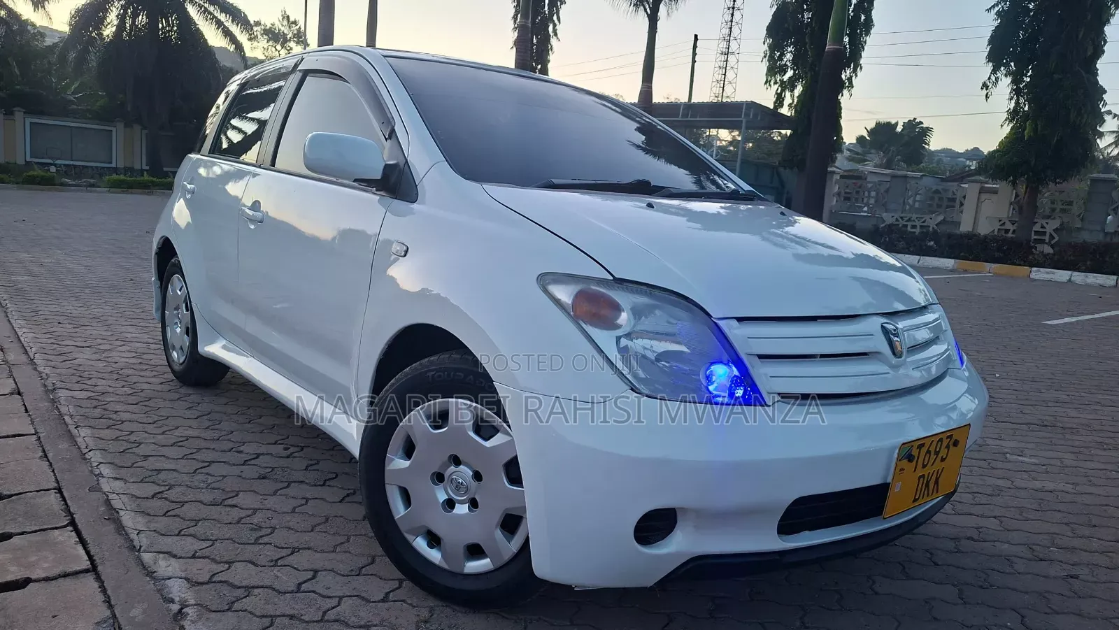 Toyota IST 2004 White