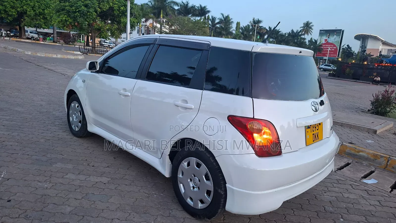 Toyota IST 2004 White