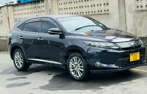 Toyota Harrier 2.0 2016 Maroon