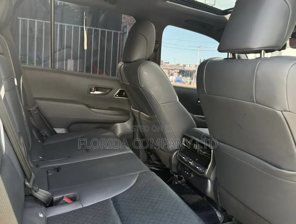 Toyota Land Cruiser 2023 Black