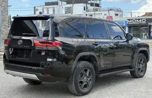 Toyota Land Cruiser 2023 Black