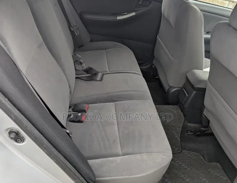 Toyota Allex 2005 Silver