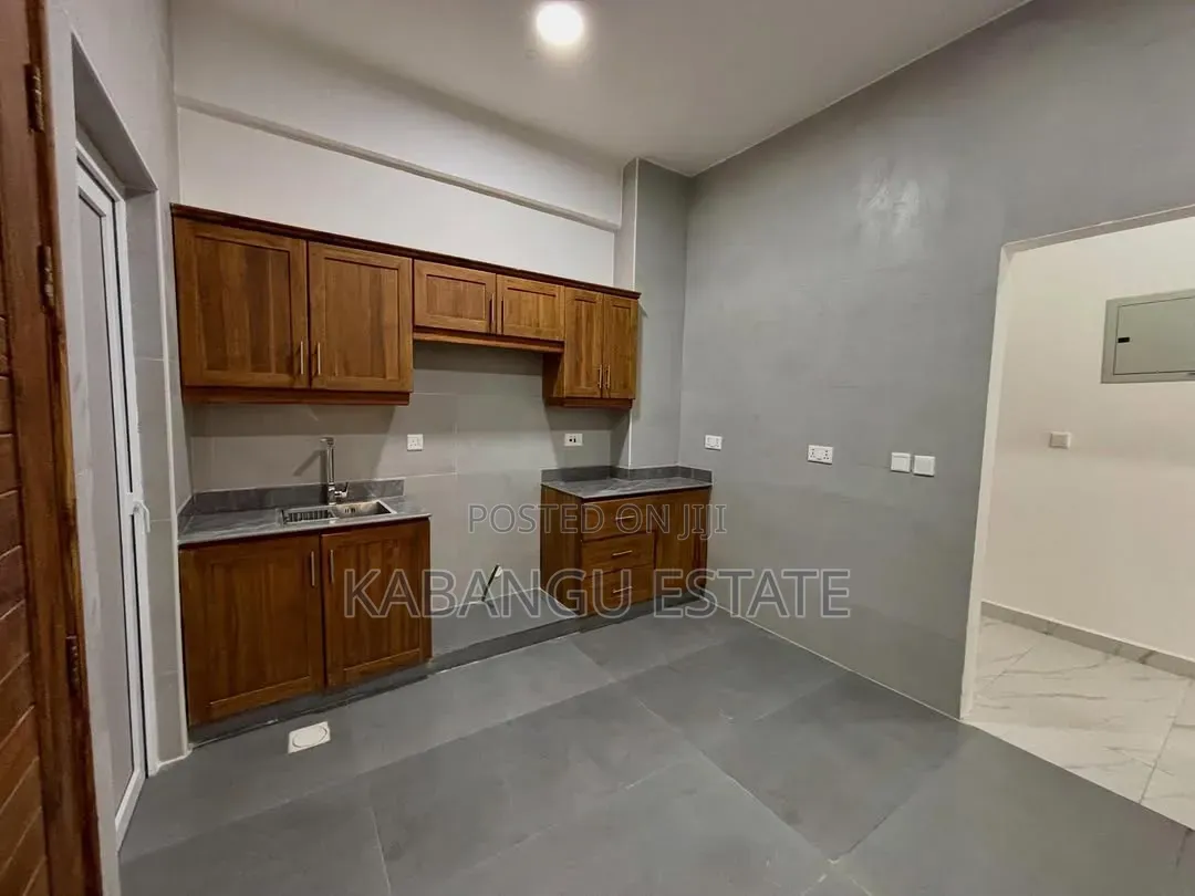3bdrm Apartment in Upanga for rent