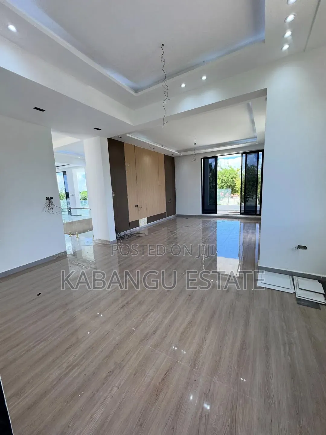 4bdrm Mansion in Goba for sale
