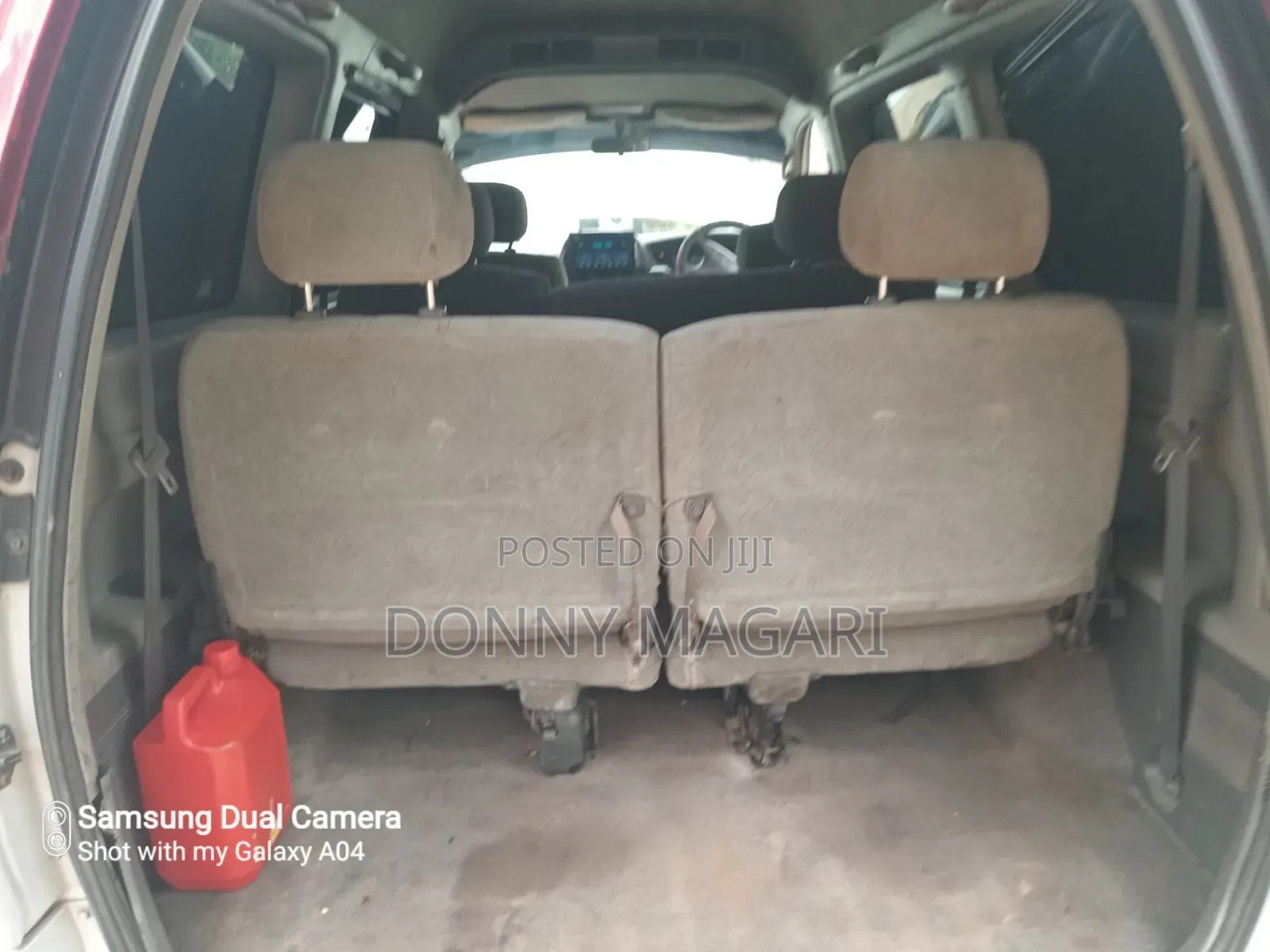 Toyota Noah 2001 Silver