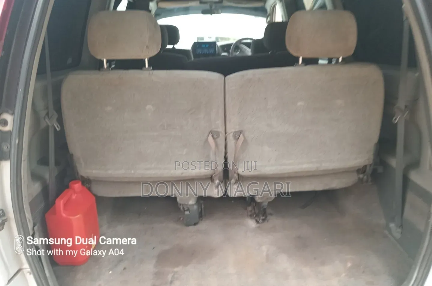 Toyota Noah 2001 Silver